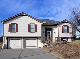 7016 N Winchester Ave, Kansas City, MO 64119