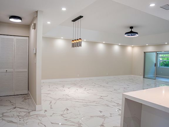 4th image of 20848 CONCORD GREEN Drive W