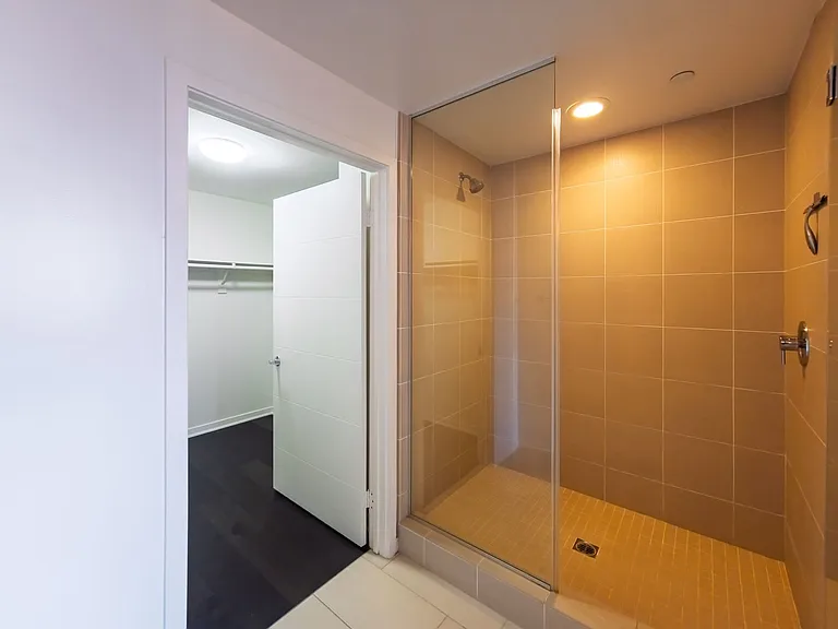 2926 Rowena Ave #2 — Photo 21