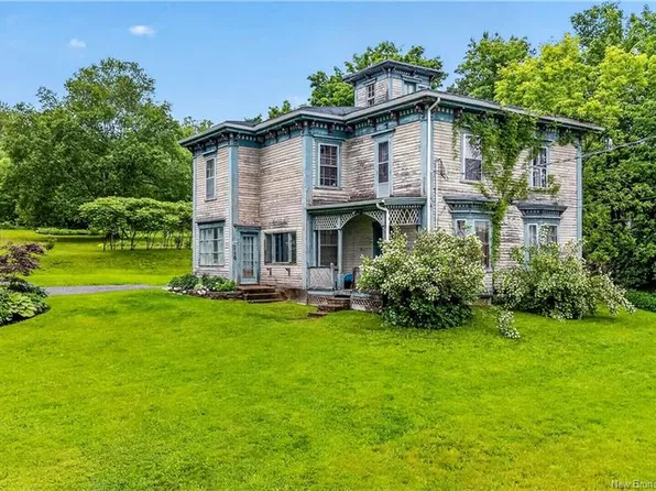 3010 Main St, Hillsborough, NB E4H 2Z2