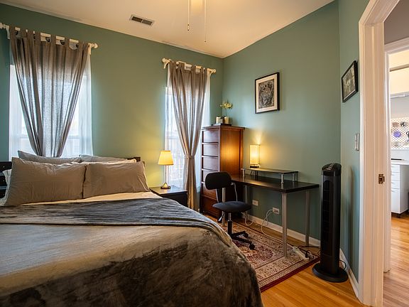2nd image of 4950 N Troy St #3N
