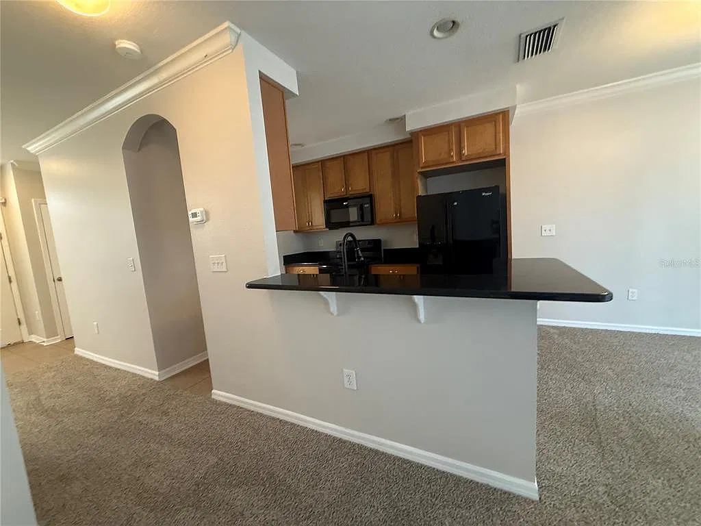 3 bed, 2.5 bath, 1449 sqft, $2,395 — Photo 3