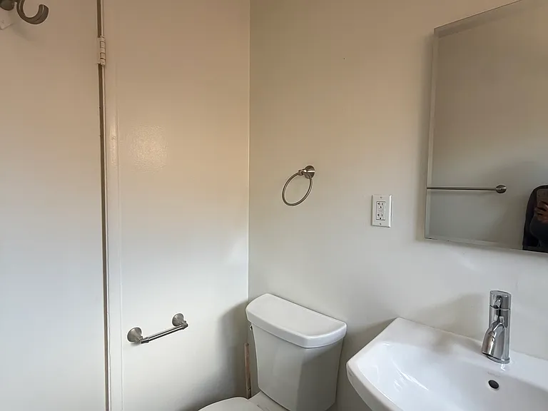 4250 Sawtelle Blvd #B — Photo 12