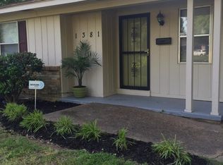 1381 Ivy Rd, Memphis, TN 38117