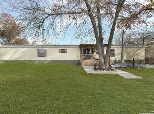 4602 Lost Hills Dr, Elmendorf, TX 78112