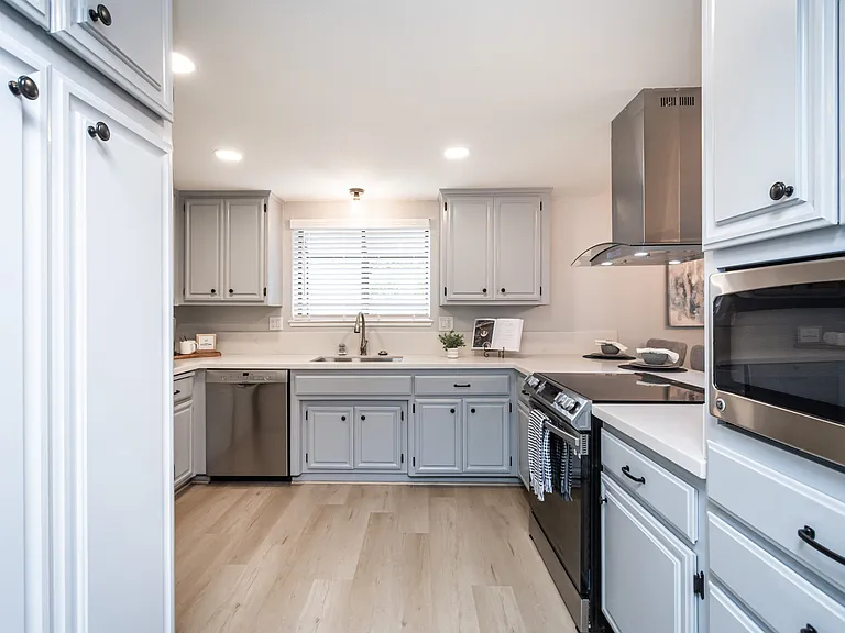 4062 Quarry Ct — Photo 12