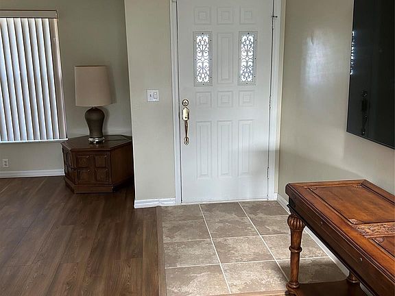 5th image of 2232 SE Longhorn Avenue