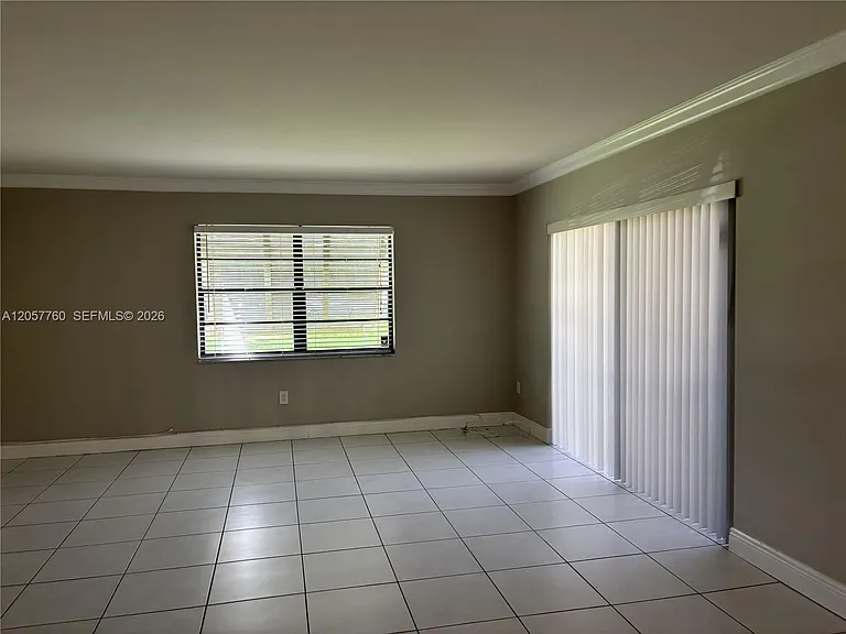 7965 SW 86th St #105 — Photo 8