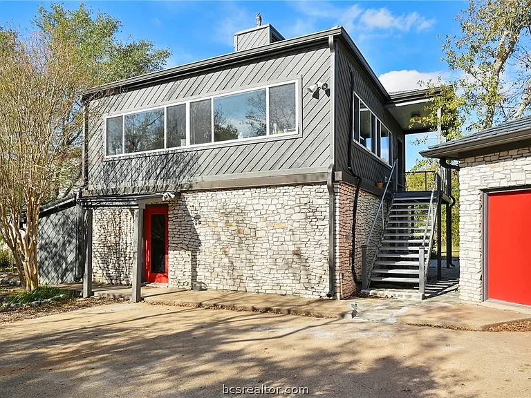 1203 Munson Ave #B — Photo 2
