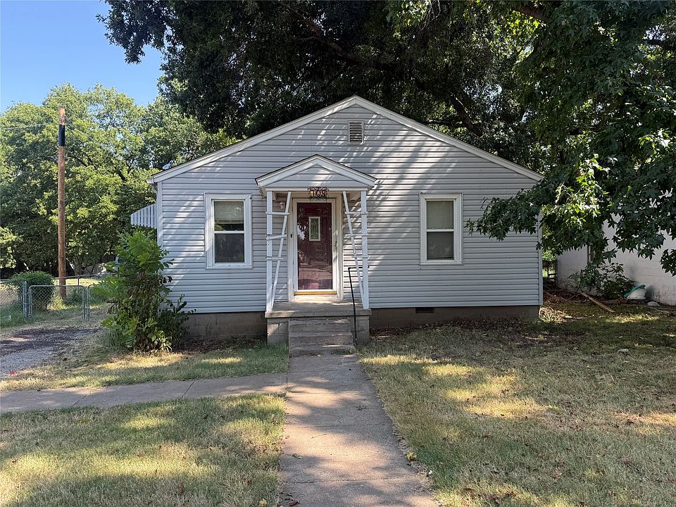 1st image of 708 Herrick St