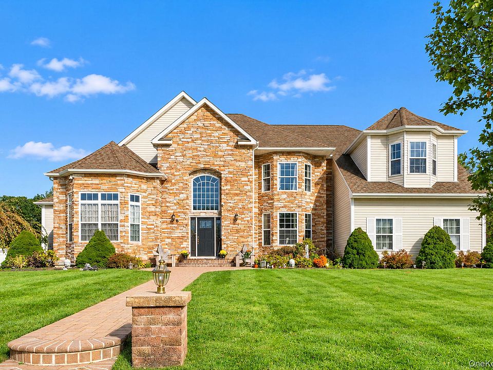 1st image of 1 Westover Court