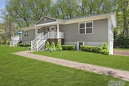 1st image of 29 Windwood Ct