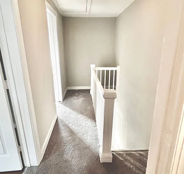 1812 Everett St — Photo 11