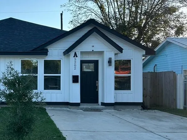 5202 Northridge Dr #A, Houston, TX 77033