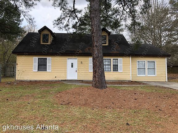 3rd image of 2995 Landmark Dr SE