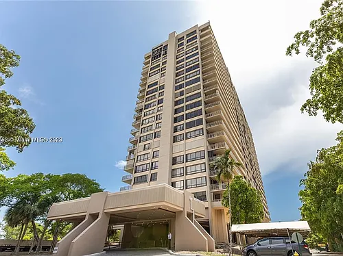 11111 Biscayne Blvd Photo 1