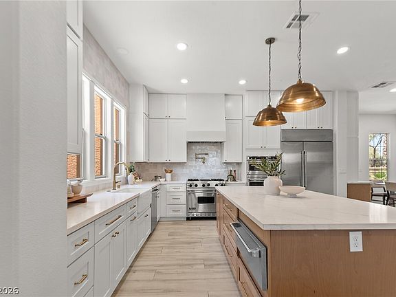 4th image of 10721 Beringer Dr