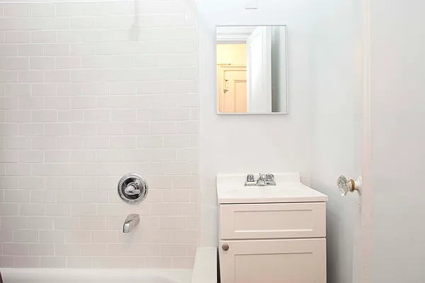 Rented by Big Apple Living | media 10