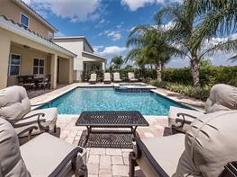 241 Lasso Dr — Photo 30
