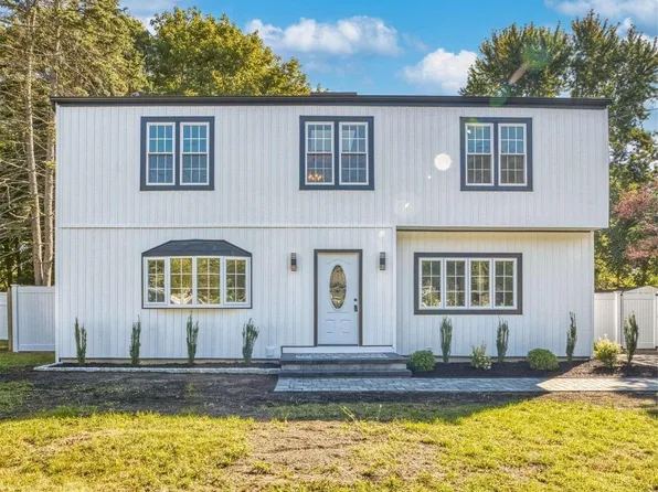 105 N Clinton Avenue, Patchogue, NY 11772