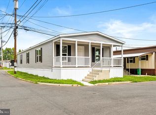 414 Walnut St, Robbinsville, NJ 08691
