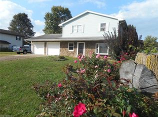 231 Sandy Dr SE, New Philadelphia, OH