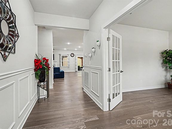 3rd image of 10190 Black Locust Ln #383