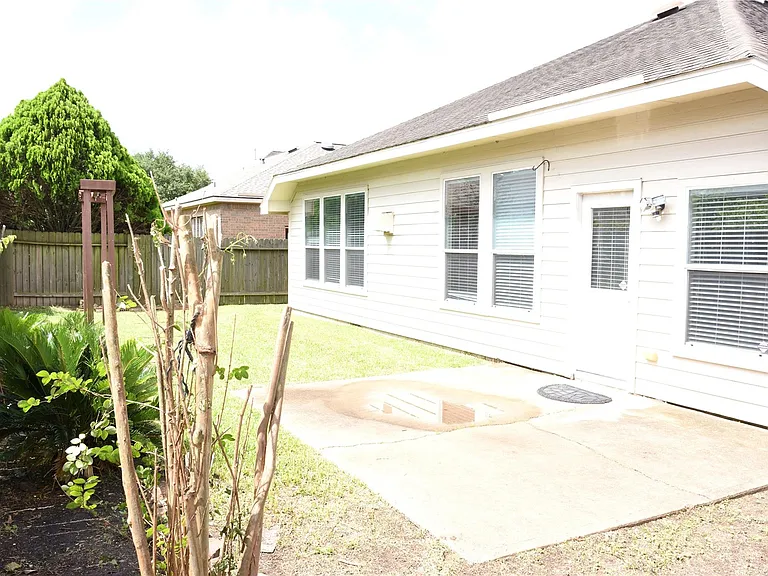 2705 Hewn Rock Way — Photo 2