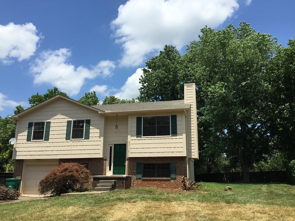 Front of Bishops Bridge