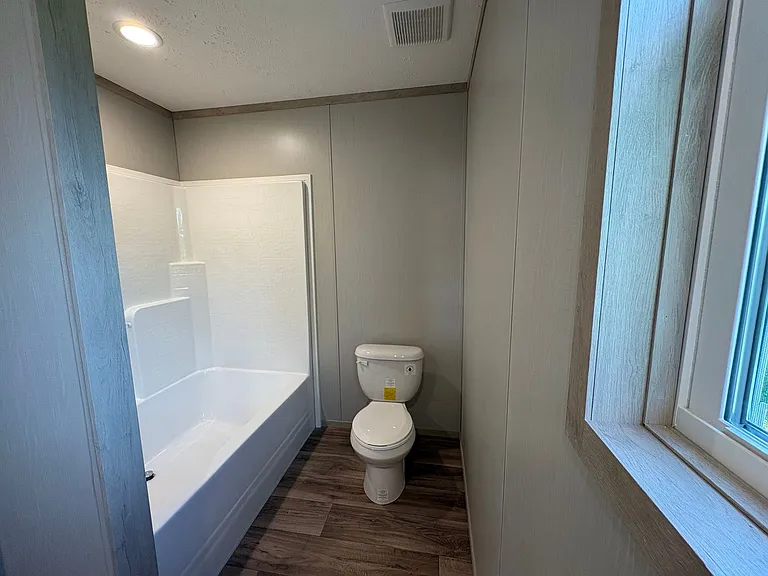 1128 S Gay Ave — Photo 81