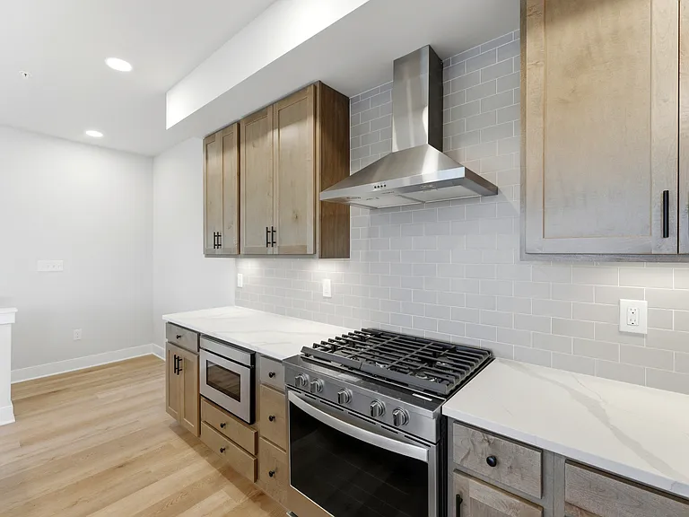227 Oliver Way — Photo 8