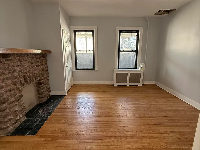 1288 Forest Ave #1 — Photo 8
