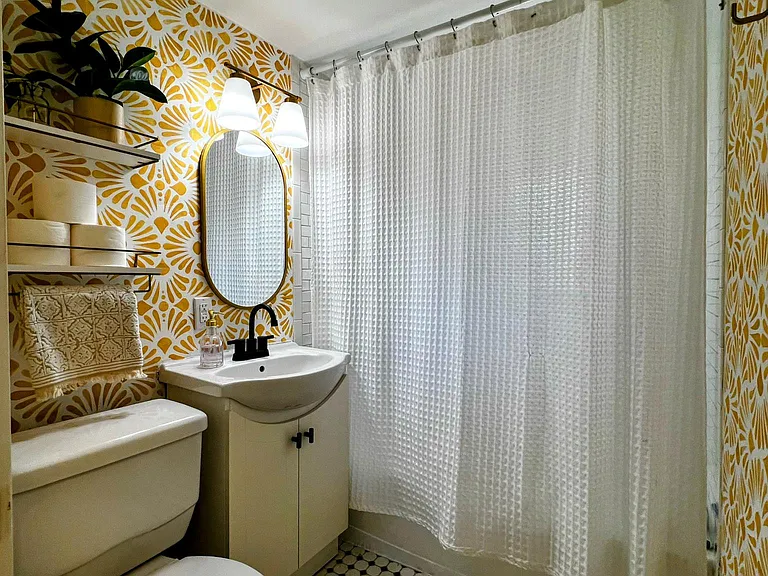 1242 N Coolidge Ave — Photo 12