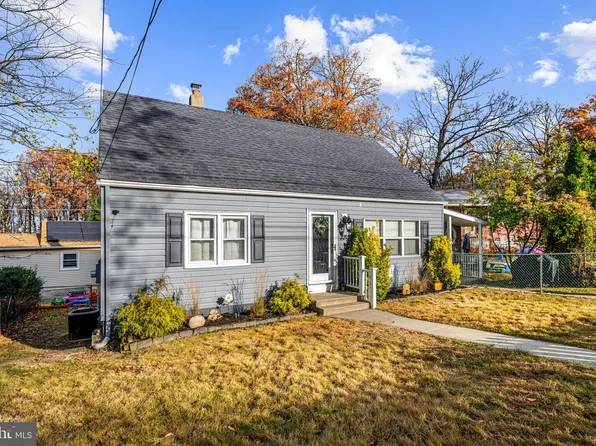 221 Chestnut St, Runnemede, NJ 08078