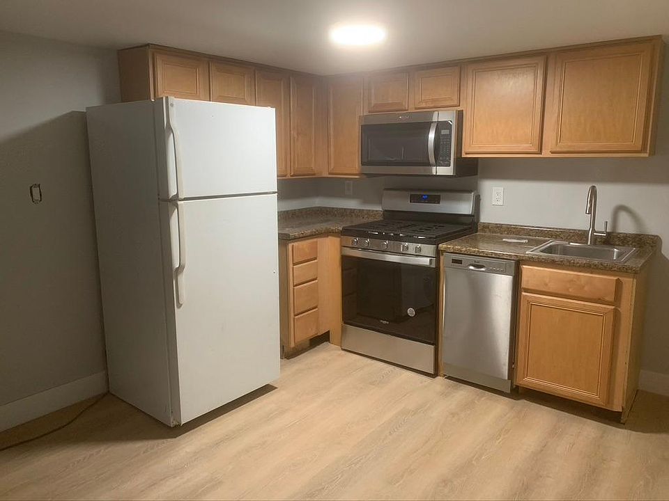 1st image of 5105 W School St #G