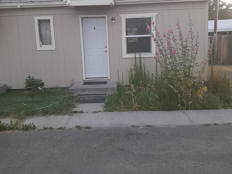 1305 N Townsend Rd #9 — Photo 1