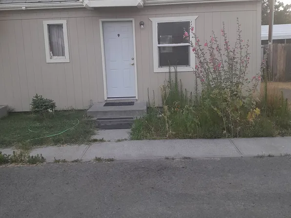 1305 N Townsend Rd #9, Hermiston, OR 97838