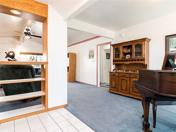 5th image of 19513 Hinsdale Ave