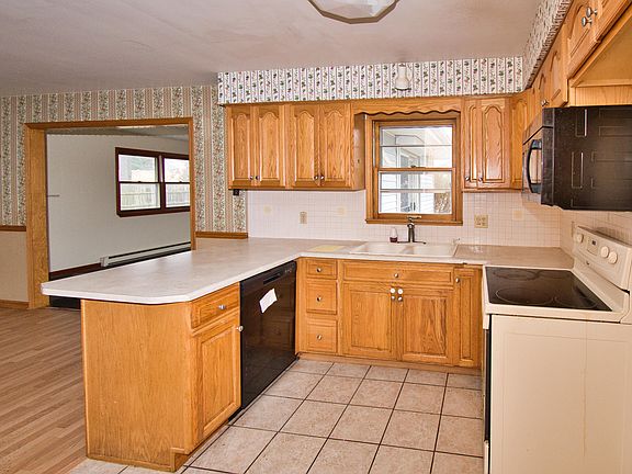 5th image of 1656 Roberts Dr