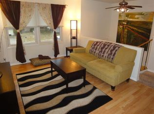 8827 Sprague Cir, Omaha, NE 68134