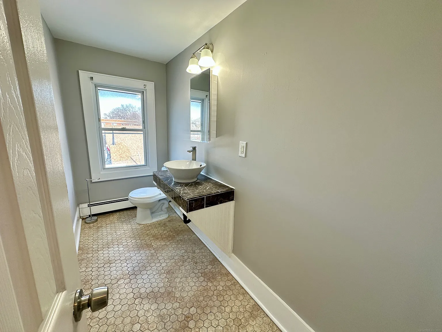 2 bed, 1.5 bath, 1500 sqft, $2,300 — Photo 3