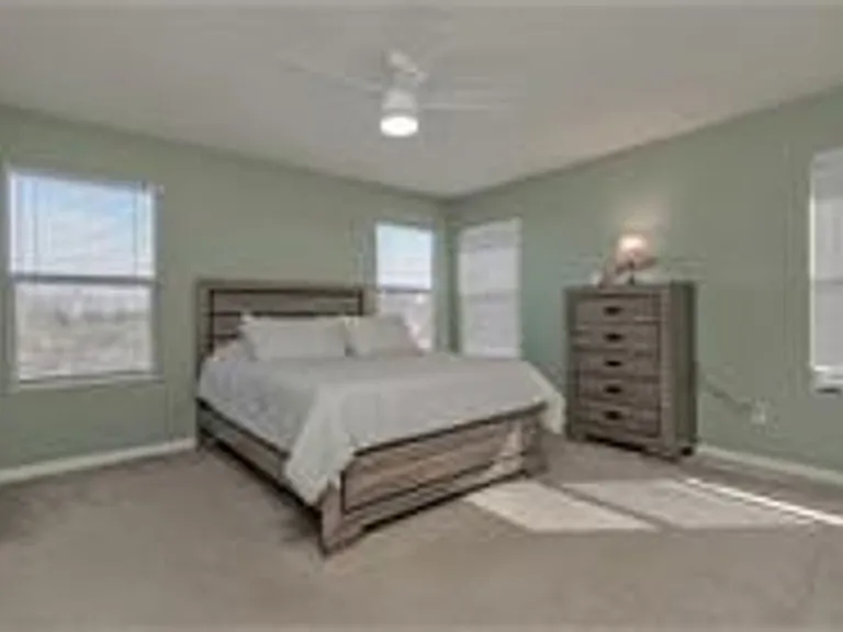 2124 Caravaggio Dr — Photo 7
