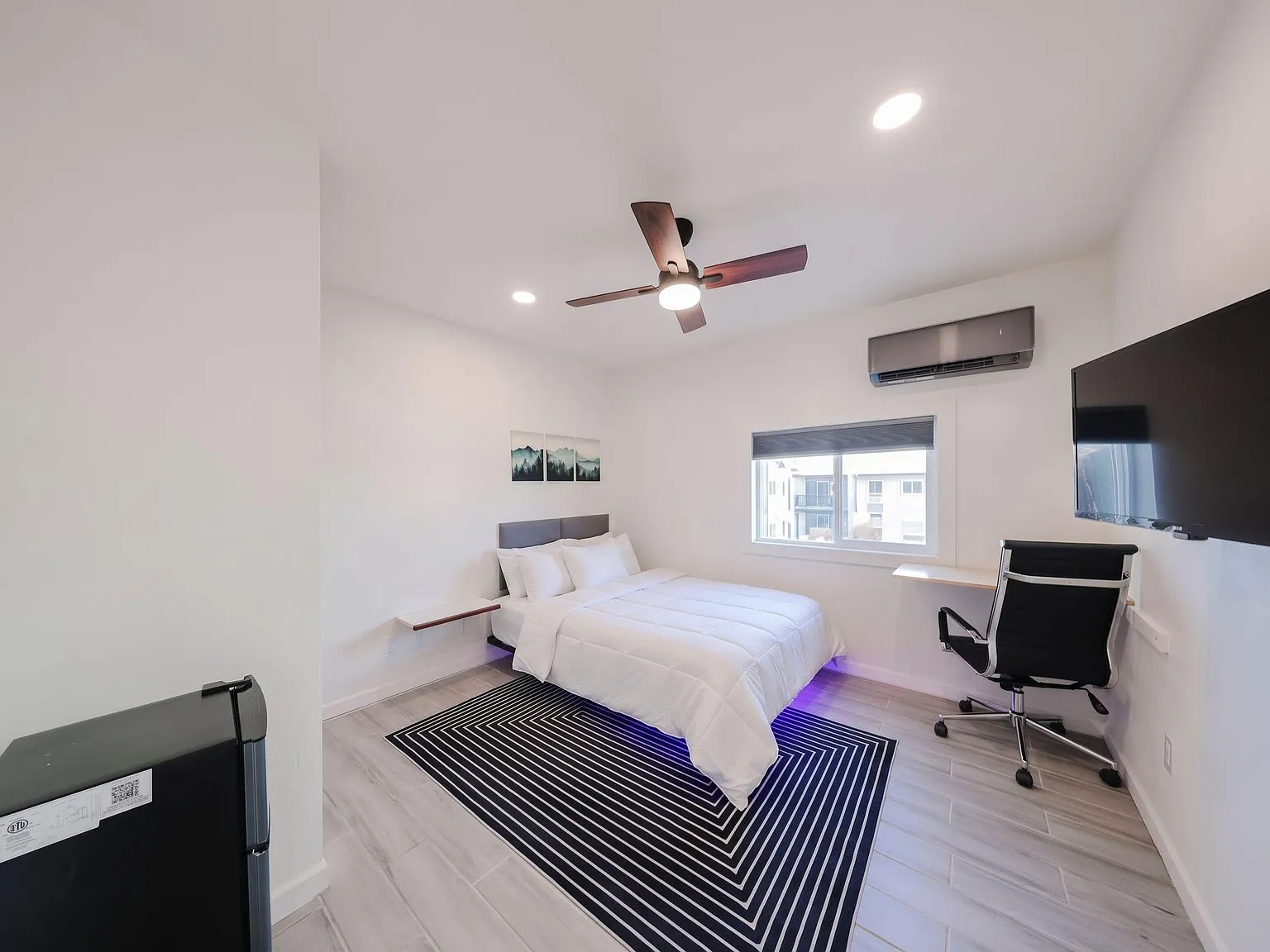 4 bed, 3.0 bath, 1350 sqft, $1,118 — Photo 2