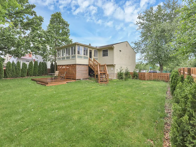 8752 Seabright Dr — Photo 37
