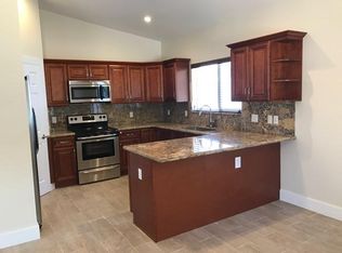 545 Palm Dr, Key Largo, FL 33037