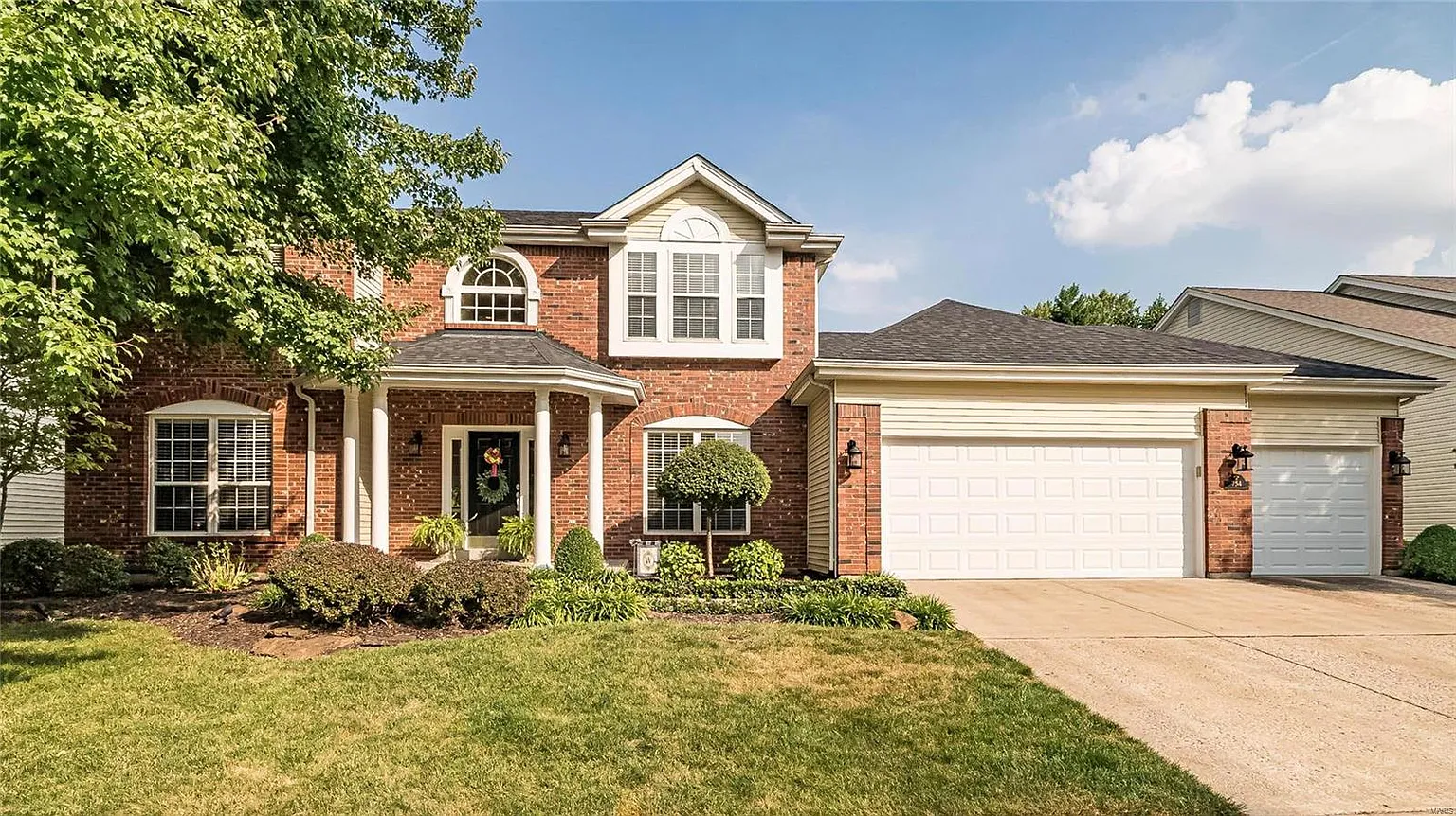 754 Bellerive Manor Dr photo 1