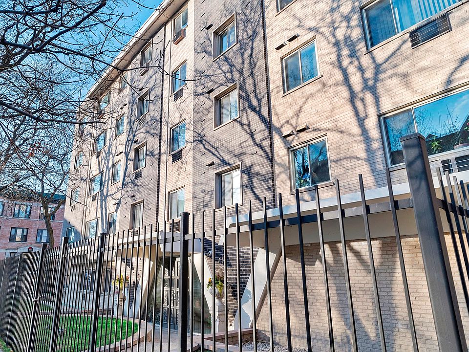 1st image of 1060 W Hollywood Ave APT 305