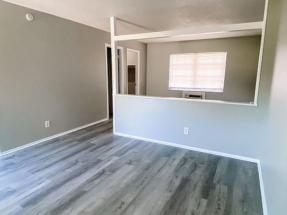 2nd image of 615 18th St Unit 4