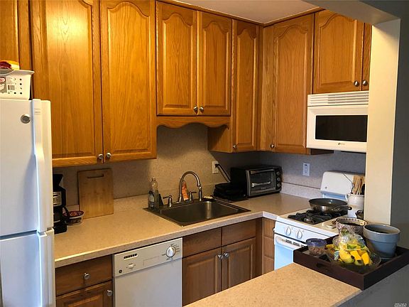 4th image of 4717 Wilshire Ln #K17