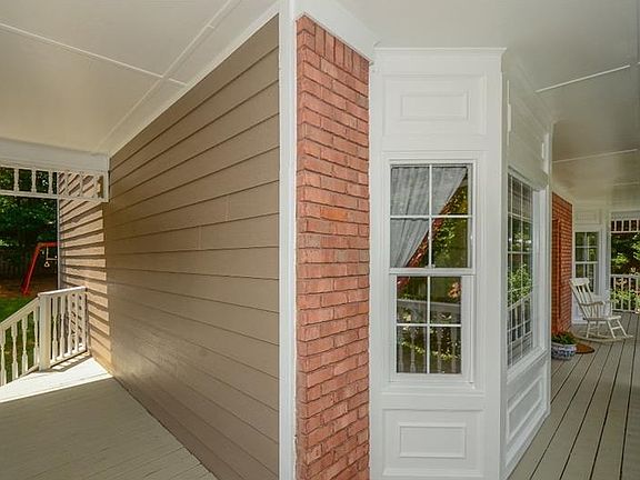 3rd image of 1664 Hickory Wood Ct